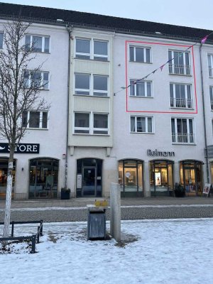 •	112 m² auf 2 Etagen: 5-Zimmer-Maisonette mit EBK + Stellplatz vor der Tür