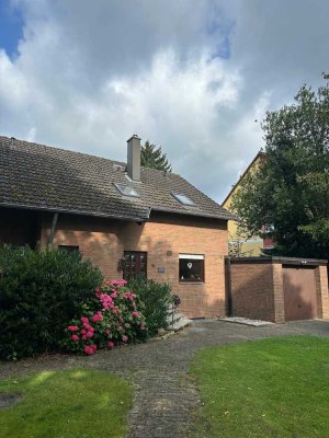Geräumige 3-Raum-Doppelhaushälfte in Holle mit Garten