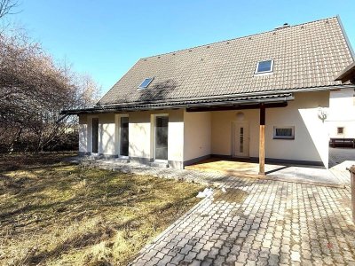 Wohnen zwischen Wald &amp; See – Ein Refugium mit 2 Einheiten in Velden am Wörthersee