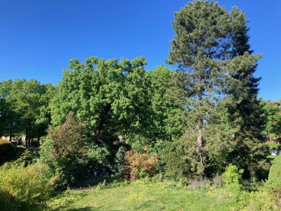 Blick ins Grüne – Kernsanierte DHH mit großem Grundstück für Gartenliebhaber