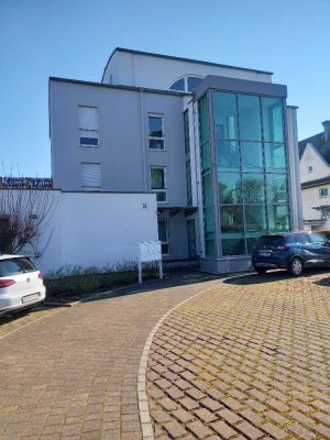 Helle und großzügig geschnittene 2,5-Zimmer Wohnung in gesuchter Wohnlage von Bad Kreuznach-Nord