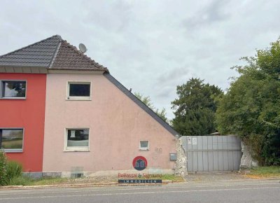 ANGEBOTSVERFAHREN: ST.TÖNIS -DO-IT-YOURSELF! SANIERUNGSBEDÜRFTIGE DOPPELHAUSHÄLFTE MIT GROßEM GARTEN