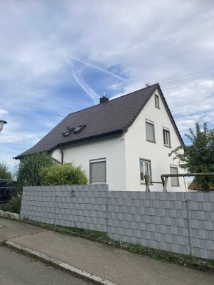 Renoviertes Einfamilienhaus in bevorzugter Lage *Provisionsfrei*