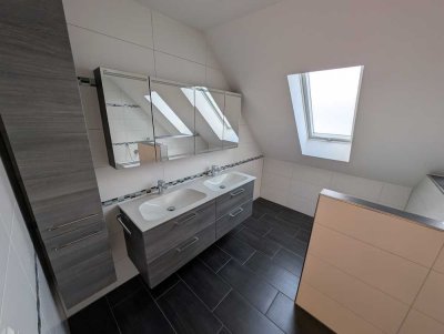 4-Zimmer Dachgeschosswohnung (Top Zustand, sehr gut ausgestattet)