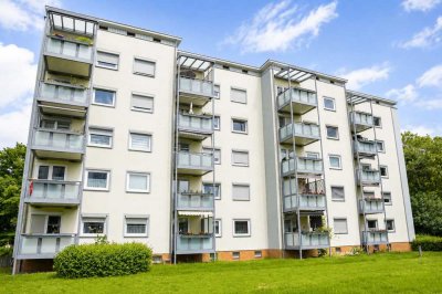 4 Zimmer Wohnung. Wohnkomfort, Balkon, Einbauküche in gefragter Lage von Salzgitter-Lebenstedt