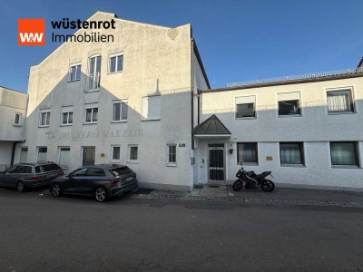 Zentrumsnahes WGH mit 2 Wohnungen + weiterer Ausbaureserve von knapp 300 qm