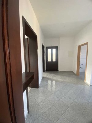 Helle 3-Zimmer-Wohnung mit Terrase in Velbert