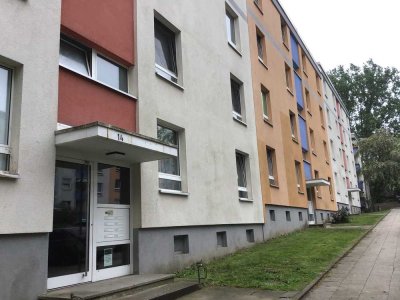 Für Ihre Familie: geräumige 3-Zimmer-Wohnung mit Balkon und Blick ins Grüne!