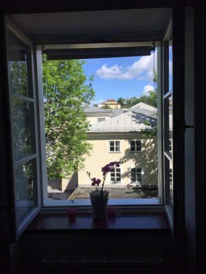 Traumhaftes Wohnen All-Inclusive (mind. 1 bis max. 6 Monate für 1-2 Personen) in historischem Stadthaus aus dem 14. Jhd. - direkt am Festungsberg Hohen Salzburg (privat, keine Prov.)!