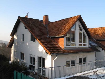 Helle 3-Zimmer Dachgeschosswohnung in Taunusstein Seitzenhahn
