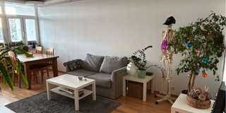 Schöne 5-Zimmer-Wohnungmit Balkon, WG-geeignet