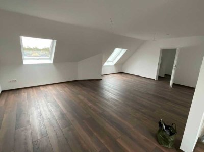 TOP 2-Zimmer Wohnung / 2 Bäder / Aufzug