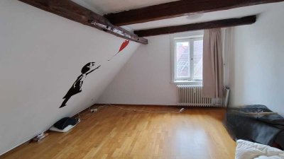 MÖLLN   Charmante individuelle Altbauwohnung in Möllner Altstadt