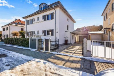 Repräsentative Stadtvilla in
 Bestlage – ein Zuhause für Kenner
 stilvollen Wohnens.