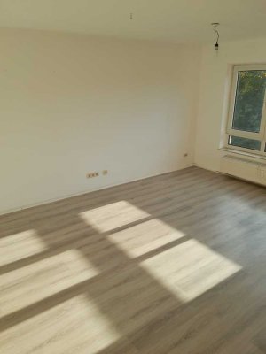 WBS! Schöne 1-Zimmer-Wohnung mit Balkon und EBK in Waldbröl