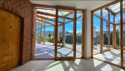 Von Privat: Außerg. Architektenhaus, 2km zum Chiemsee, Bergblick, inkl. sep. Kanzlei / Praxis / FeWo