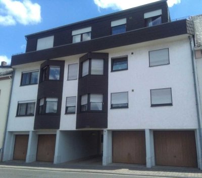 Schöne und gepflegte 3-Zimmer-Hochparterre-Wohnung in Höhr-Grenzhausen