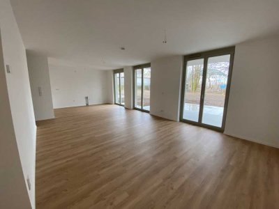 *Traumhafte 4-Zimmer mit riesiger Terrasse, offener Küche, Tageslichtbad, Abstellraum und Außenstell