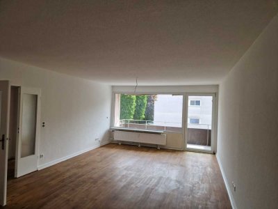 Erstbezug nach Sanierung! - großzügige 4-Zimmer-Wohnung