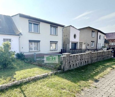 Preiswertes sanierungsbedürftiges Eigenheim DHH bei Zörbig in Löberitz Wfl. 126 qm 4 Zimmer