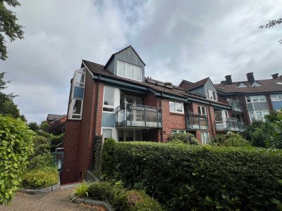 Wohlfühlzuhause mit Blick ins Grüne: Großzügige 2 Zi.-Wohnung in ruhiger, aber dennoch zentraler Lag