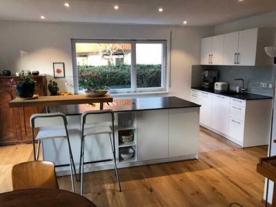 Modernisierte 4-Zimmer-Wohnung mit Terrasse und EBK in Staufen