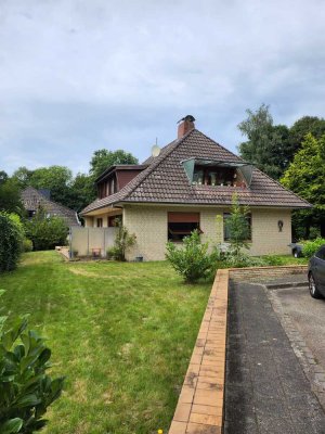 Gatermann Immobilien: Einfamilienhaus mit vermieteter Einliegerwohnung in Itzehoe - Pünstorf