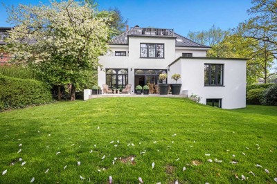 Skandinavische Eleganz trifft hanseatische Klasse – Villa in Othmarschen