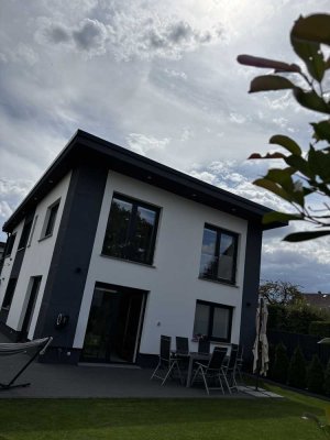 Neuwertiges Einfamilienhaus für Familien