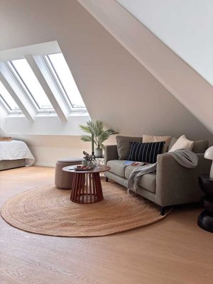 Möbliertes Neubau-WG-Apartment mit zwei Balkonen für Studenten/Azubis - direkt an der Uni Augsburg!