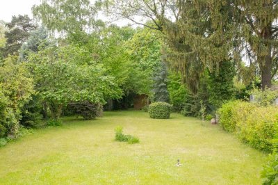 3,5 Z. Wohnung. möbliert, unkonventionell, auch auf Zeit, großer Garten in Weinheim - City