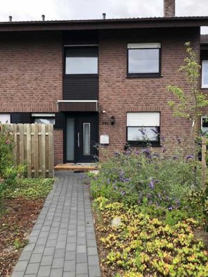 Reihenhaus mit Garten und Garage
