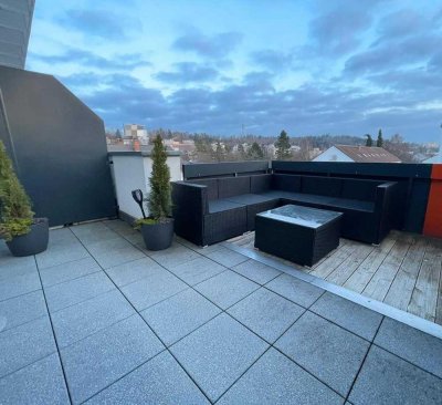 Moderne Penthouse Wohnung in guter Lage