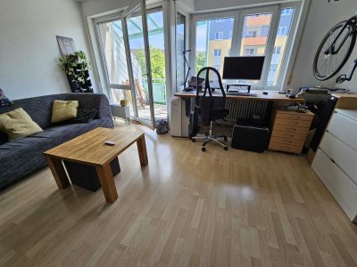 1-Zi-Wohnung in ruhiger Lage mit Balkon und EBK