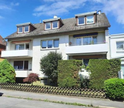 Schöne, gemütliche 3-Zimmer-Dachgeschosswohnung in zentraler Lage