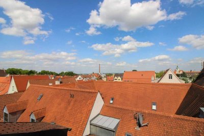 Einmaliges Angebot: Einzigartige Maisonettewohnung über den Dächern der Augsburger Innenstadt