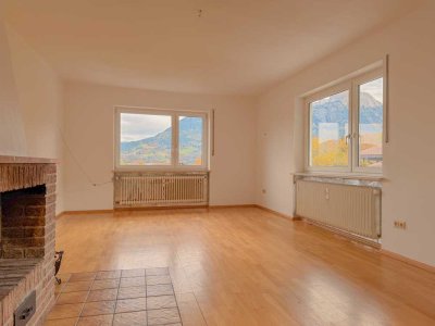 Schnäppchen - schöne 3-Zim.-Maisonette-Wohnung mit Ausblick auf die Alpen mit Außenstellplatz **