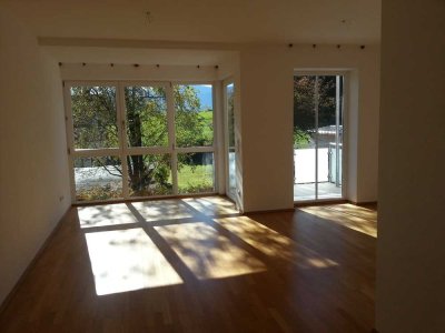 Wunderschöne ruhige 2-Zimmerwohnung mit Panoramablick auf Chiemgauer Berge
