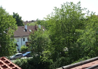 Ein- Zimmer-Dachwohnung in München Altperlach