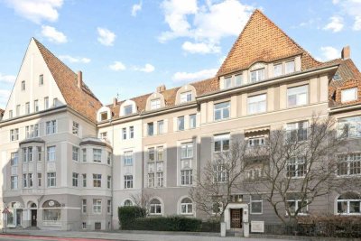Stillvolle, sanierte 5 Zi.-Altbauwohnung mit Balkon im Herzen der LIST