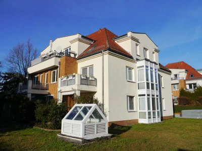 Hell und schön: 3 ZKB mit Südbalkon und TG-Stellplatz