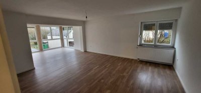 Erstbezug nach Sanierung mit EBK: schöne 3-Zimmer-EG-Wohnung in schwaigern