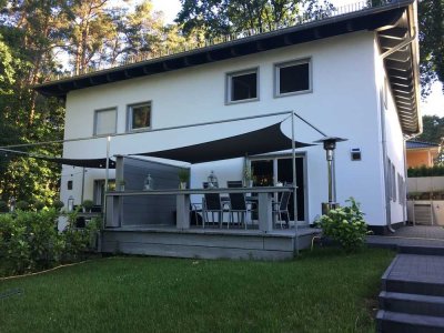 Modernes Doppelhaus am Waldrand zu verkaufen (vermietet)