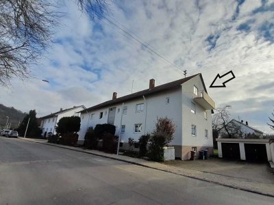 4-Zimmer Dachgeschosswohnung mit Balkon und Garage in Frickenhausen
