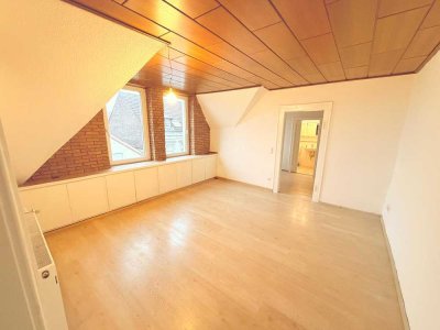 Helle 4-Zimmer-Wohnung mit Einbauküche in Top-Lage