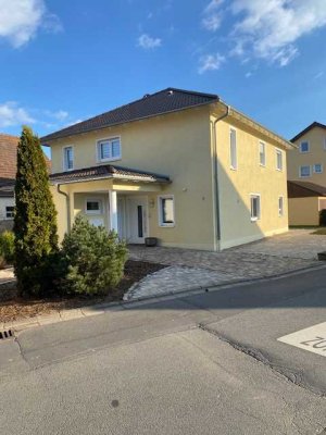 Hochwertige 3-Zimmer-Wohnung mit großem Balkon und EBK in Bayreuth, Oberkonnersreuth