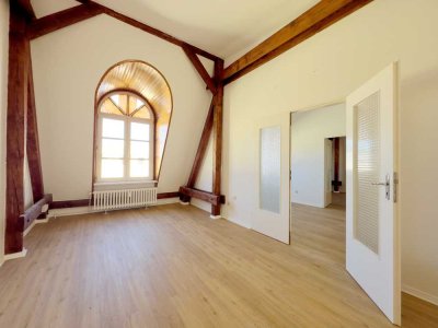 4 - Zimmer -  Dachgeschosswohnung mit Terrasse in Spandau!