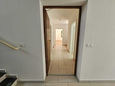 Erstvermietung - Moderne 3-Zimmer-Traumwohnung mit Top-Ausstattung und großzügiger Terrasse