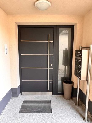 Exklusive, neuwertige 3-Raum-Wohnung mit luxuriöser Innenausstattung mit Einbauküche in Hockenheim