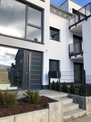 Helle 3 Zimmer-DG-Wohnung mit Balkon